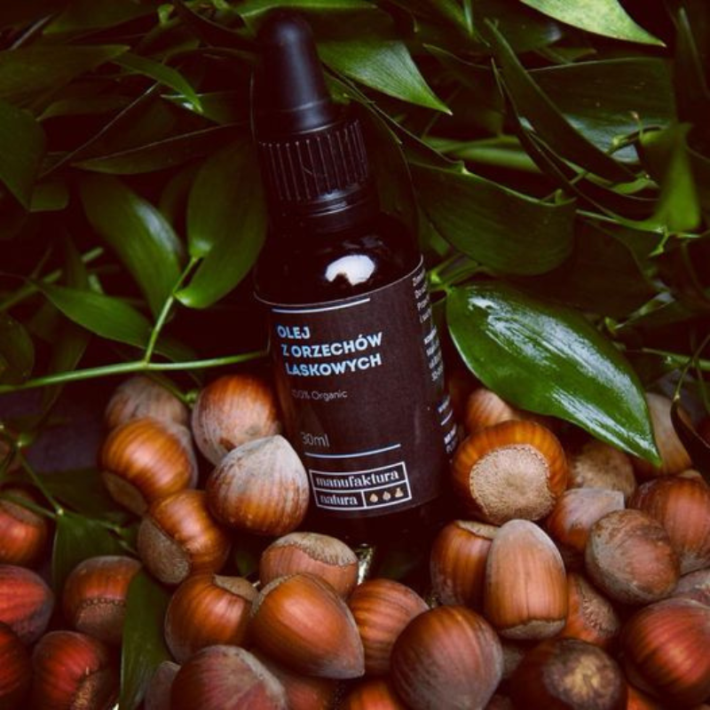 manufaktura-natura-olej-z-orzechow-laskowych-30-ml-naturalny-weganski-nawilzajacy-matujacy-dla-skory-tlustej-i-mieszanej-regulujacy-lojotok (8)