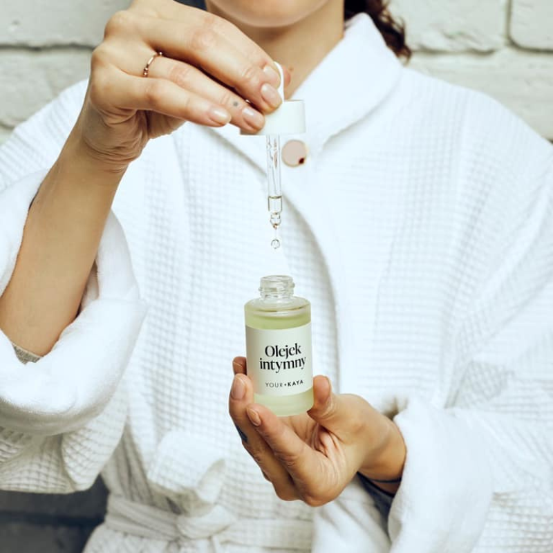 your-kaya-olejek-intymny-30-ml-nawilzajacy-lagodzacy-weganski-kojacy-naturalny-bezpieczny-do-miejsc-intymnych