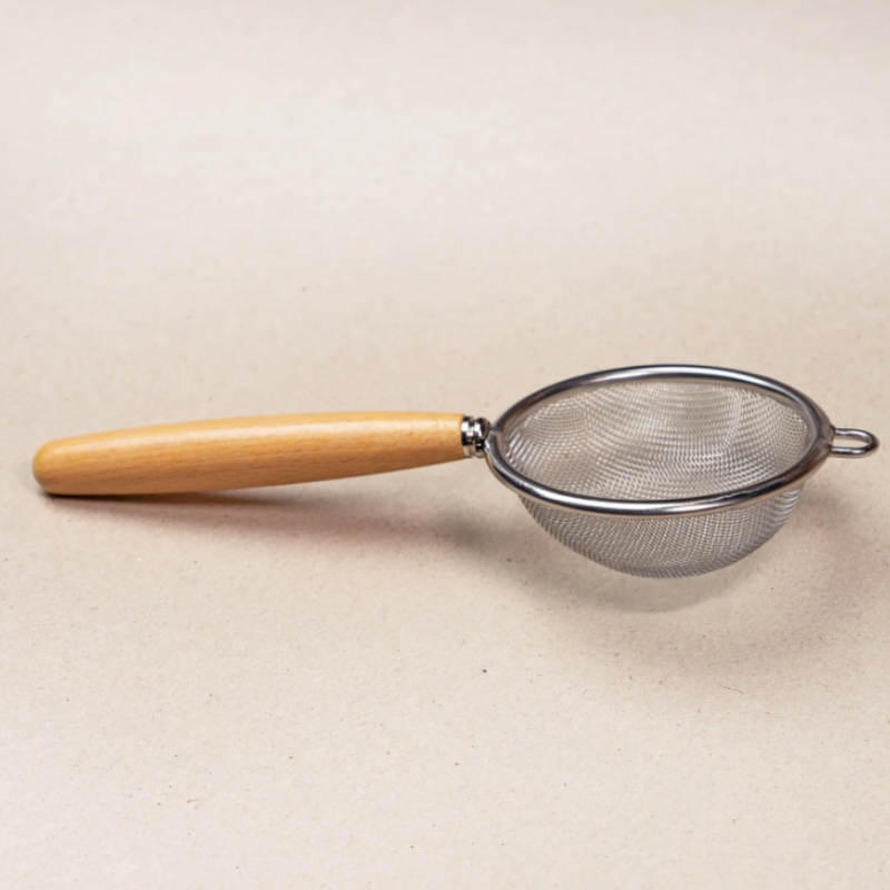 darvea-sitko-do-matchy-stal-nierdzewna-akcesorium-do-przygotowania-herbaty-matcha-tradycyjne-sito-japonskie-elegancki-design-ulatwia-parzenie-matchy