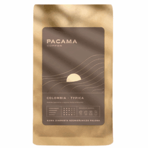 kawa ziarnista Colombia Typica 1kg Pacama Coffee w kraftowej torebce na białym tle